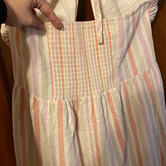 Brand new forever, 21+ halter peekaboo top midi dress😍😍😍 - Picture 10 of 16